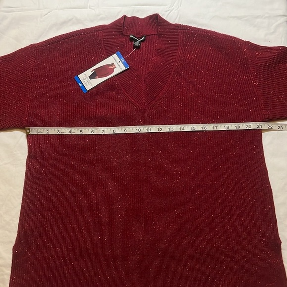 NWT Hilary Radley Red Sparkle V-Neck Sweater sz L - Picture 6 of 7